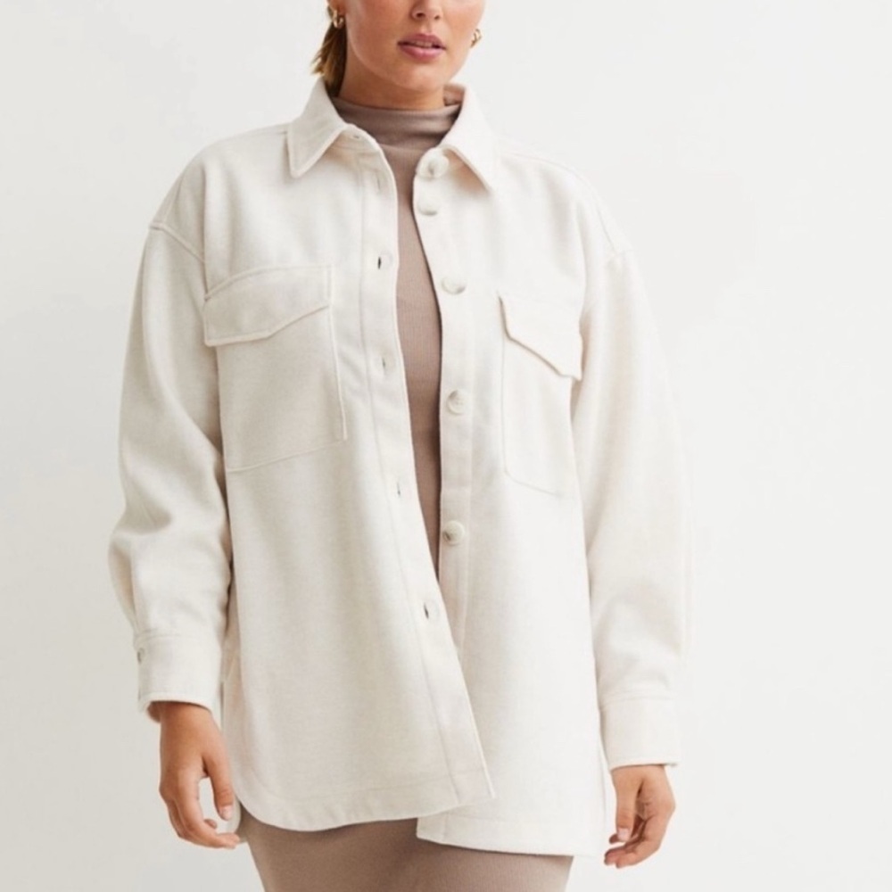 H&M women’s beige fleece shacket button down shirt jacket size large 12 14